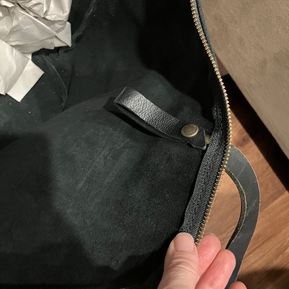 Portland Leather Goods OS Pebbled Black Zippered Tote - Picture 5 of 5
